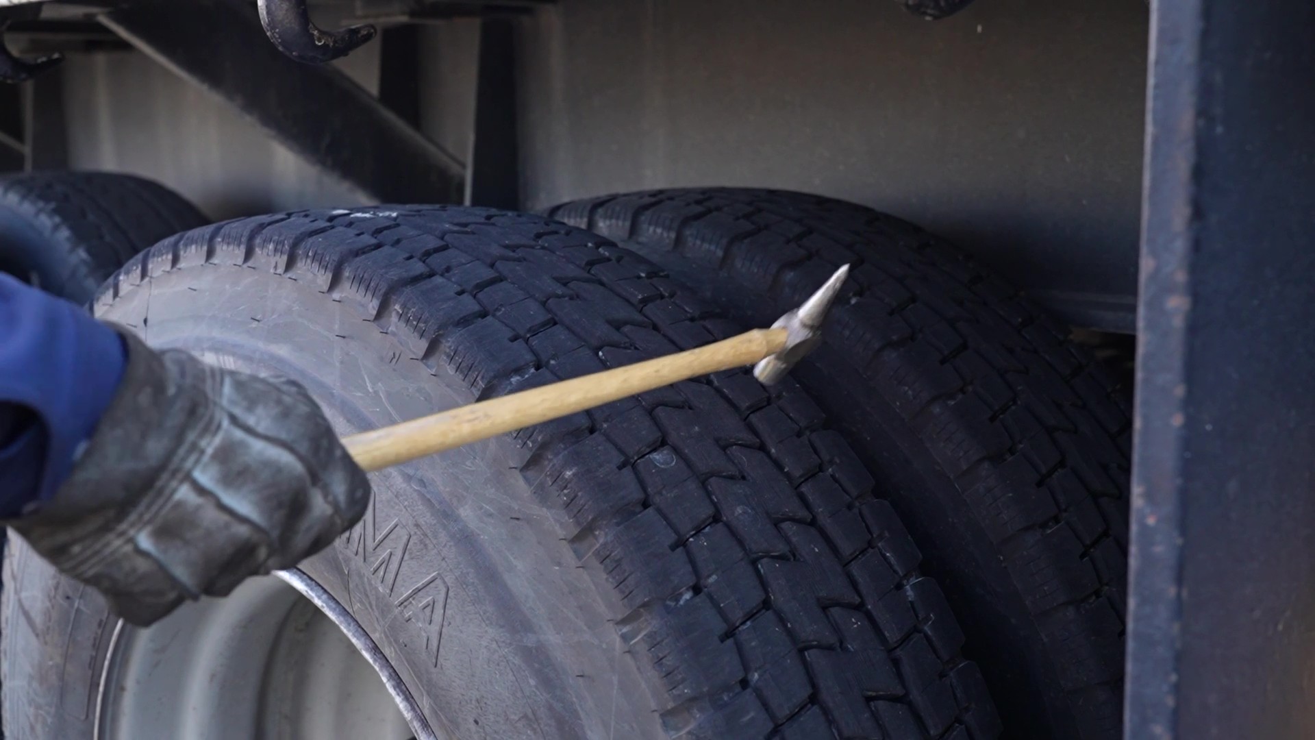 タイヤツ圧の確認